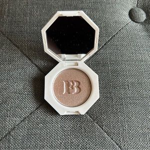Mini Fenty Beauty Highlighter